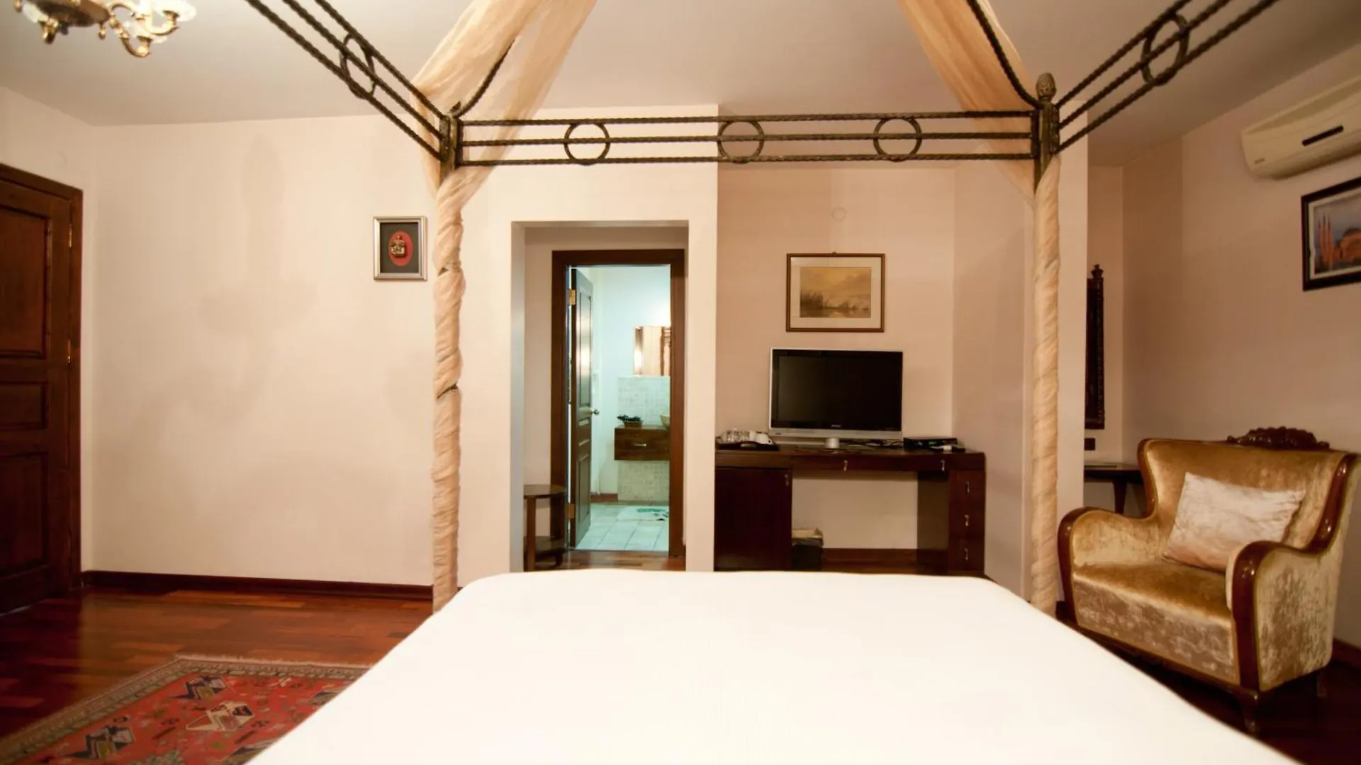 Villa Sphendone Suites Istanbul Hotel